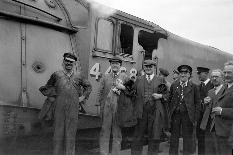 Mallard’s record breaking team. From left – fireman Tommy Bray and driver Joe Duddington