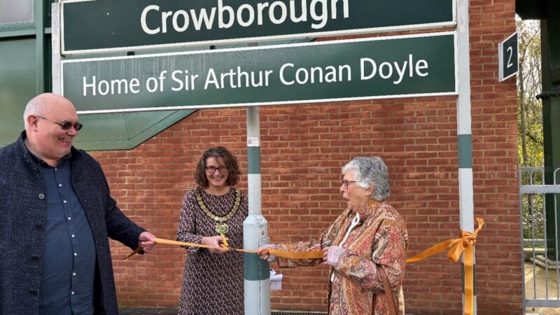 फोटो: गोविया थेम्सलिंक रेलवे